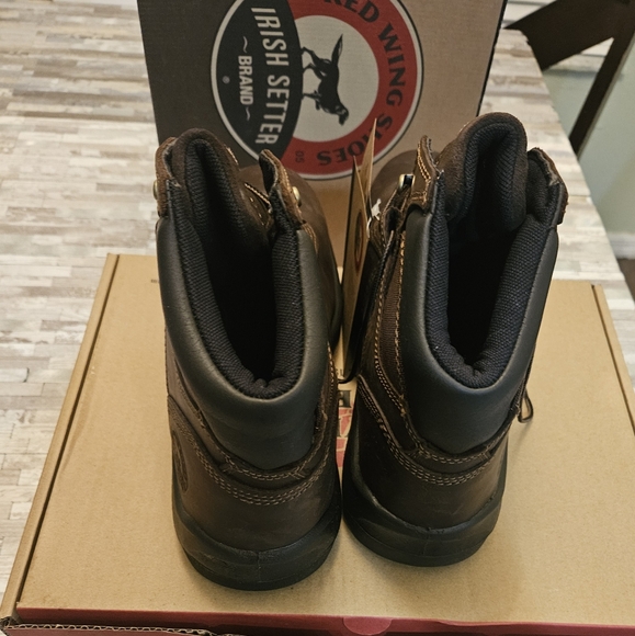 Irish Setter Ely Waterproof Steel Toe Work Boots for Men Size 11. Stock # 83618 - Picture 8 of 9